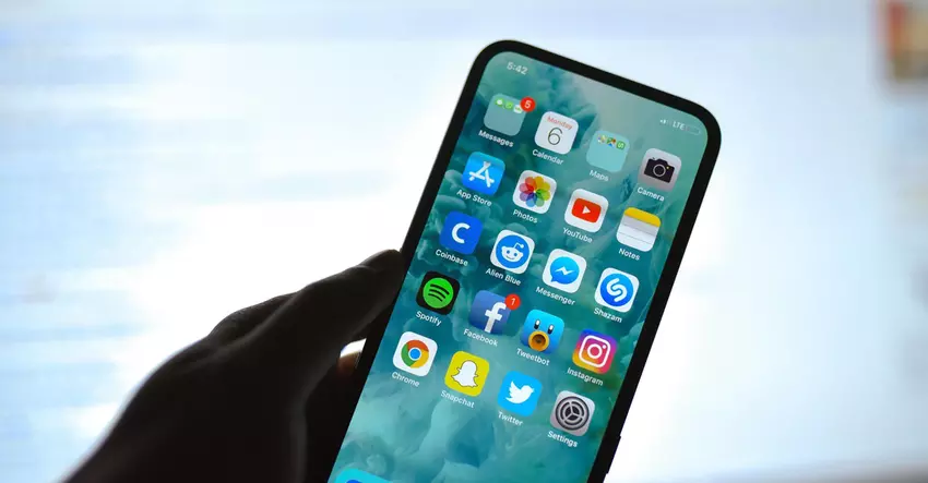 Smartfony Apple mogą otrzymać przednią kamerę pod ekranem w 2026 roku, ale nie jest to pewne