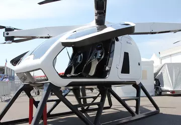 Pierwszy lot testowy latającej taksówki SureFly