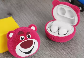 Dla fanów Toy Story: Samsung, Disney ...