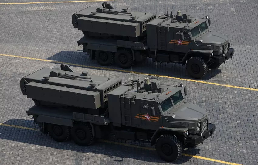 Po raz pierwszy Rosjanie pokazali materiał filmowy przedstawiający użycie systemu ciężkiego miotacza ognia TOS-2 z pociskami termobarycznymi