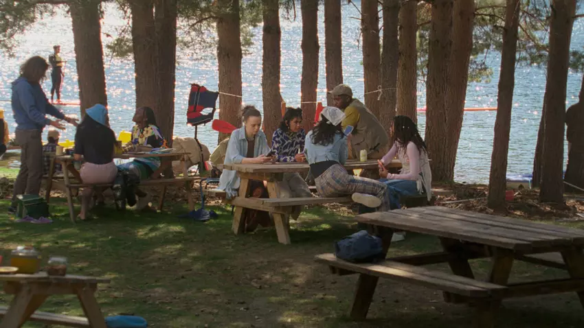 Samsung kpi z właścicieli iPhone'ów w nowej reklamie Galaxy Flip 5 (wideo)