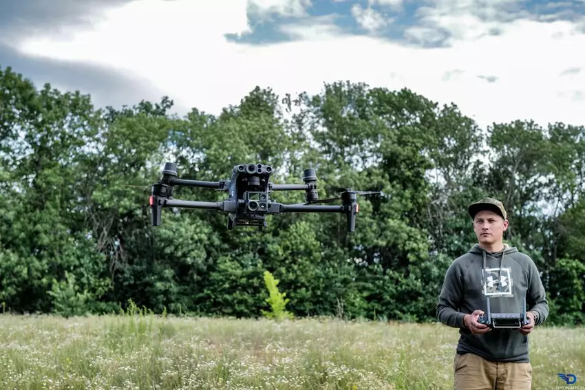 Dronarium Ukraine otrzymało najnowszy przemysłowy quadkopter DJI M30T dla Sił Zbrojnych Ukrainy