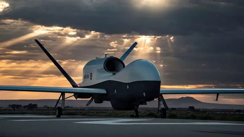 Northrop Grumman odsłania pierwszego drona MQ-4C Triton dla Royal Australian Air Force