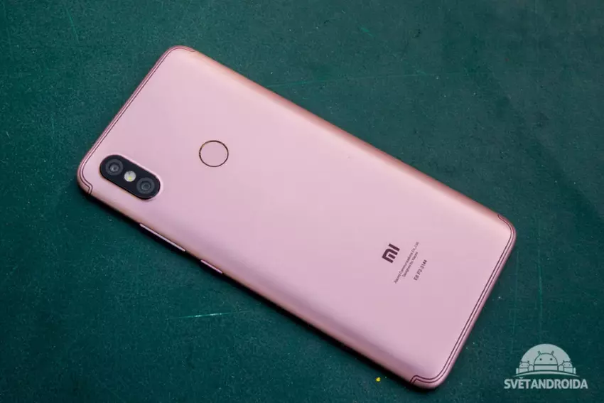 Sieć ma zdjęcia "na żywo" smartfona Xiaomi Redmi S2