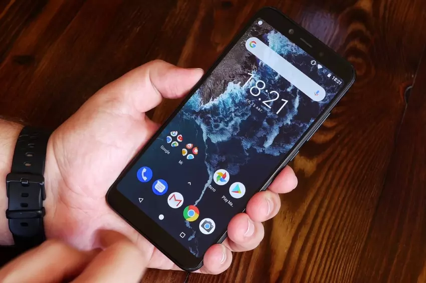 Xiaomi wydała nową aktualizację do Androida 10 Mi A2