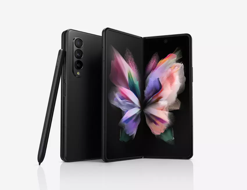 Nie tylko Galaxy Flip 3: Samsung Galaxy Fold 3 otrzymał również wersję beta One UI 6.0 z Androidem 14