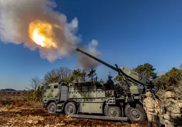 Czołgi, bojowe wozy piechoty, systemy przeciwlotnicze ...