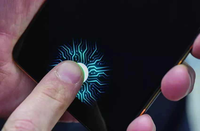 W testach Geekbench przeszedł Vivo x21 smartfon z wbudowanym ekranie skanera linii papilarnych