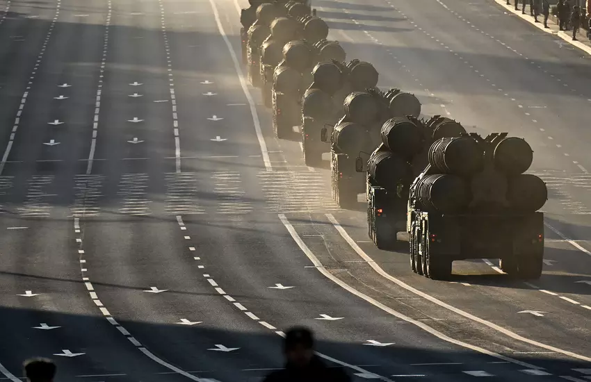 Turcja twierdzi, że nie kupiła dodatkowych rosyjskich systemów rakiet przeciwlotniczych S-400