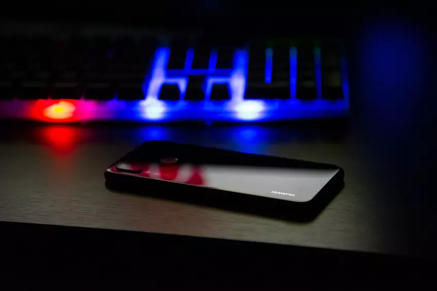 Huawei wypadł z globalnego top 6 w segmencie smartfonów