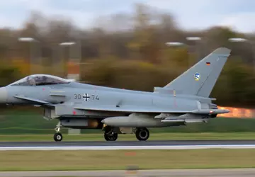Niemcy przekazują Austrii trzy myśliwce Eurofighter ...