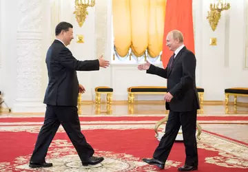 Rosja potajemnie rozwija wojskowe drony w ...