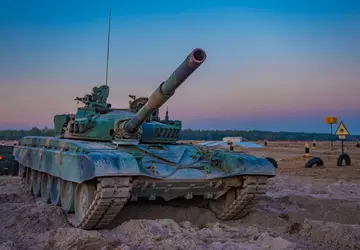 Na froncie zauważono kolumnę czołgów T-72M1 ...