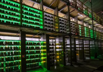 Górnicy zaczęli sprzedawać sprzęt do wydobywania ...