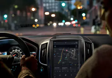 Ford chce emitować reklamy przez głośniki ...