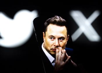 Elon Musk odebrał fotografowi z San ...