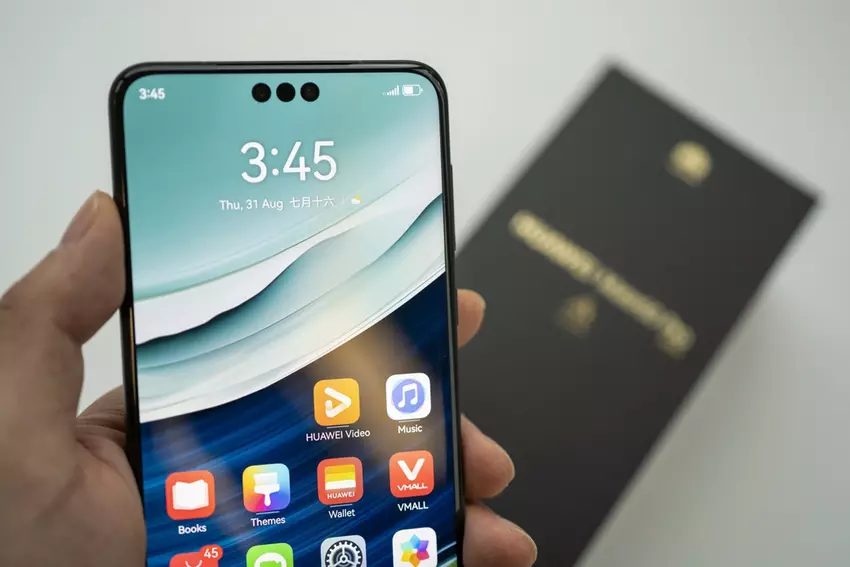 Zyski Huawei wzrosły o 118% dzięki flagowemu smartfonowi Mate 60 Pro do 3,6 mld USD.