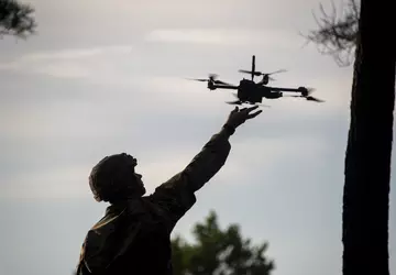 Nowa partia dronów morskich i powietrznych ...