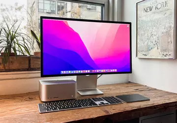 Bloomberg: Apple pracuje nad dwoma nowymi ...