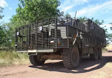 Ukraińskie wojsko rozpoczęło pracę z pojazdami ...