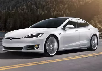 Tesla wygrywa pozew o wypadek z ...