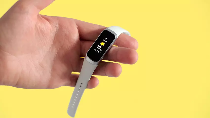 Samsung Galaxy Fit z aktualizacją otrzymał widżet do sterowania muzyką i nowe tarcze