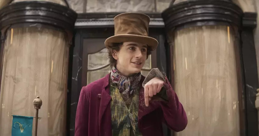Timothee Chalamet próbował powtórzyć wyczyn upuszczenia laski, który wykonał Gene Wilder, ale nie udało mu się.