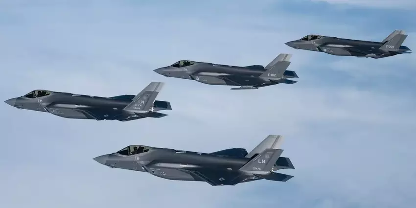 Northrop Grumman otrzymał 705 milionów dolarów na opracowanie zaawansowanego pocisku SiAW dla myśliwców piątej generacji F-35 Lightning II.