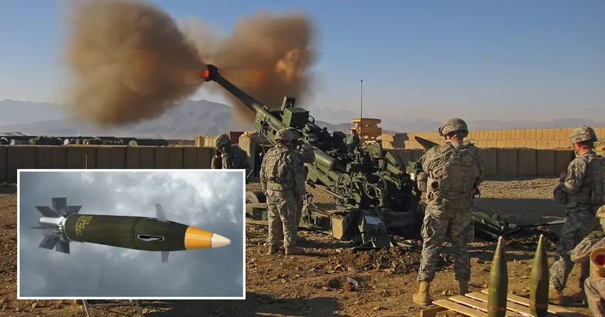 Siły Zbrojne Ukrainy pokazują spektakularne nagranie zniszczenia dwóch rosyjskich haubic przez pocisk precyzyjnie naprowadzany M982 Excalibur