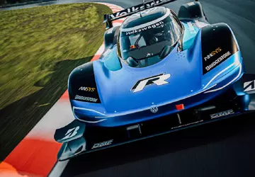 Twórcy Gran Turismo rozważają przeniesienie niektórych ...