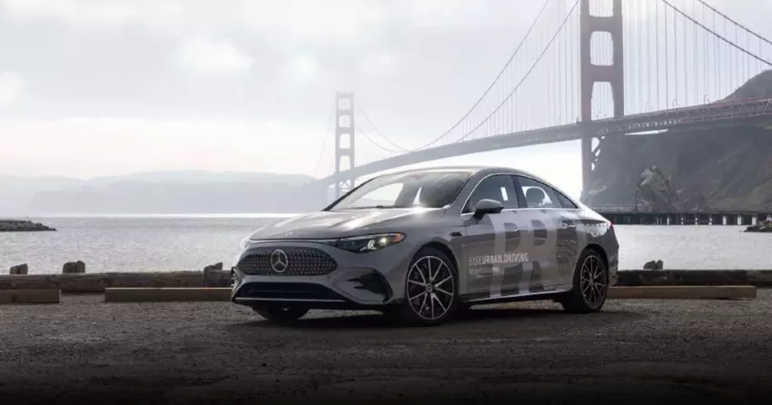 Nowy Mercedes-Benz CLA w San Francisco. Photo: Mercedes-Benz