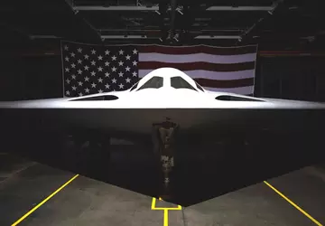 Bombowce B-21 Raider, krążowniki rakietowe Columbia ...