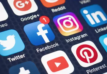 Francuscy ustawodawcy poparli zakaz mediów społecznościowych ...