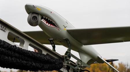 Dron SHARK pomógł zniszczyć wyrzutnie, stację radarową oraz pojazd transportowo-załadowczy rosyjskiego systemu rakiet ziemia-powietrze Buk.