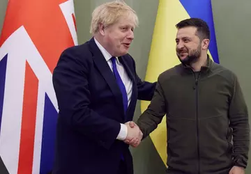 Wielka Brytania dostarczy Ukrainie drony, artylerię ...