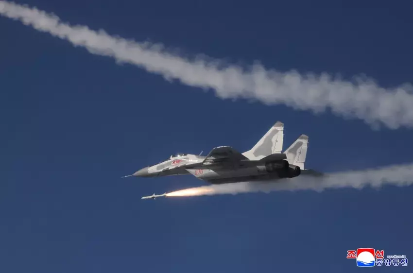 Korea Północna stworzyła analog amerykańskiej rakiety AIM-120