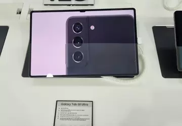 Wyświetlacz z cienkimi ramkami i „monobrow”: ...