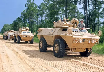 Ukraińskie Siły Zbrojne otrzymały amerykańskie transportery ...