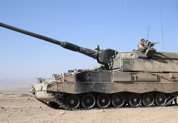 Niemieckie samobieżne systemy artyleryjskie PzH 2000 ...