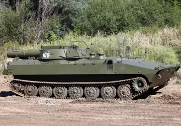 AFU demonstruje działanie rzadkiej wyrzutni rakiet ...