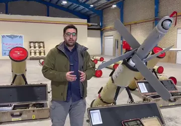 Iran prezentuje technologię wystrzeliwania dronów spod ...