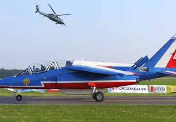 Samoloty Patrouille de France zderzyły się ...