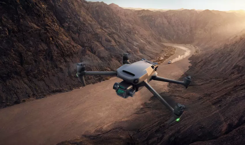 Wybór jasnych udanych misji ukraińskich dronów konsumenckich w wojnie z Rosją (wideo)