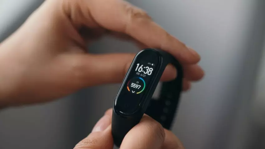 Nowa aktualizacja dla Xiaomi Mi Band 4 dodała możliwość ustawienia czasu pracy wyświetlacza