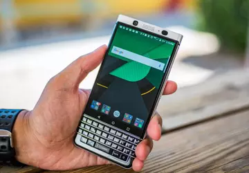 Sieć posiada akcesoria do BlackBerry Keyone ...