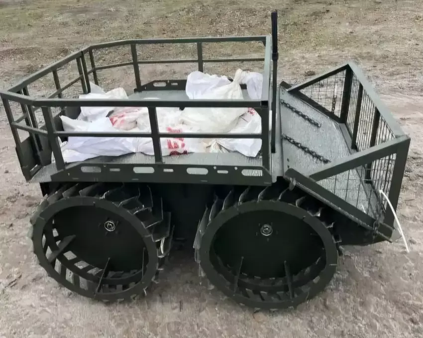 Ukraińska armia przyjmuje cichego robota logistycznego 