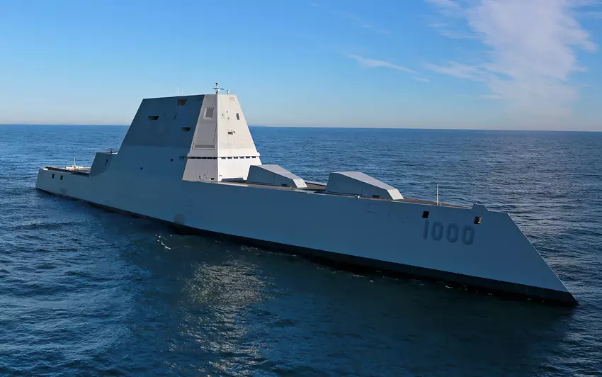 Lockheed Martin otrzymał 1,2 mld dolarów na dostawę i integrację pocisków hipersonicznych w najnowszym niszczycielu Zumwalt