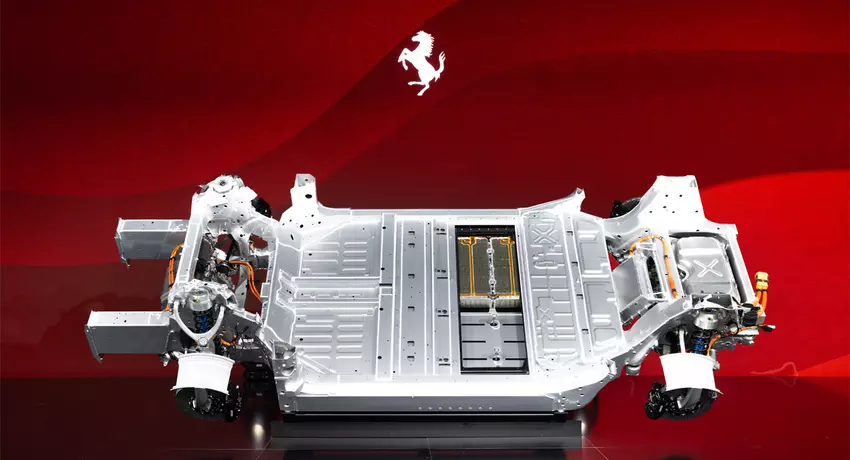 Ferrari zaprezentowała pierwszy samochód elektryczny — Elettrica: 1000 KM, 530 km zasięgu i dźwięk jak z gitary elektrycznej