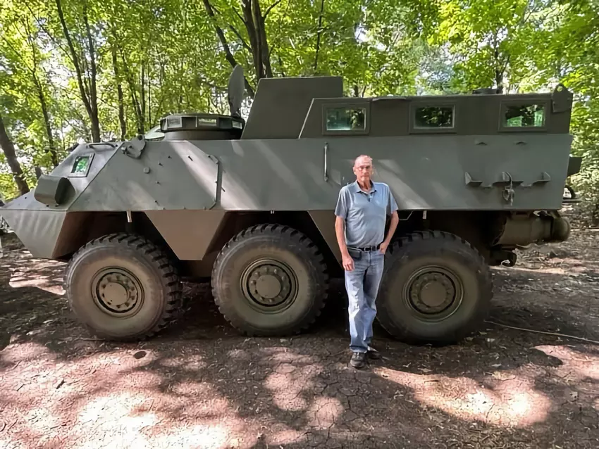 AFU używa rzadkiego pojazdu opancerzonego VRAC na linii frontu