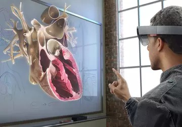 Wirtualna rzeczywistość pomaga szkolić przyszłych lekarzy